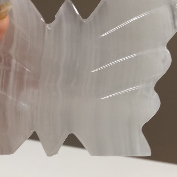 ⭐️Host Pick⭐️- Glass Butterfly Napkin holder - Picture 16 of 16